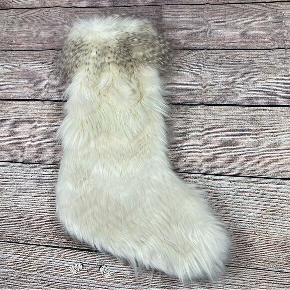 Anthropologie North Pole Cream Faux Fur Christmas Stocking Shaggy Holiday - Picture 10 of 10